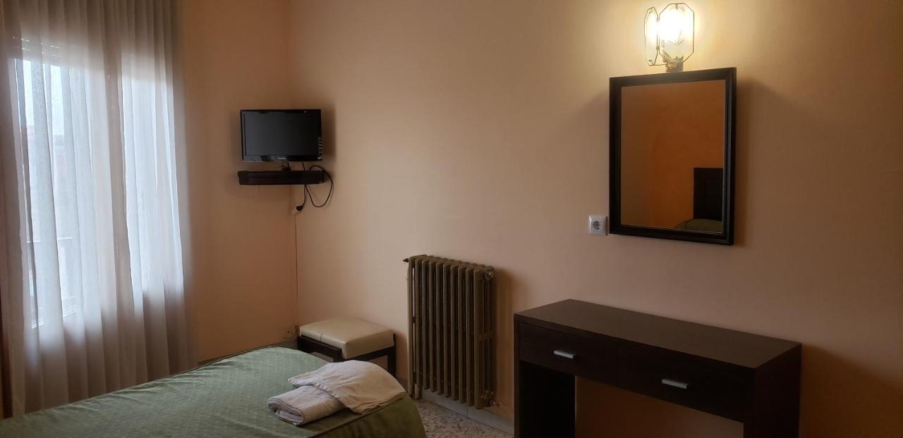 Hotel Balfagón Calanda Kültér fotó